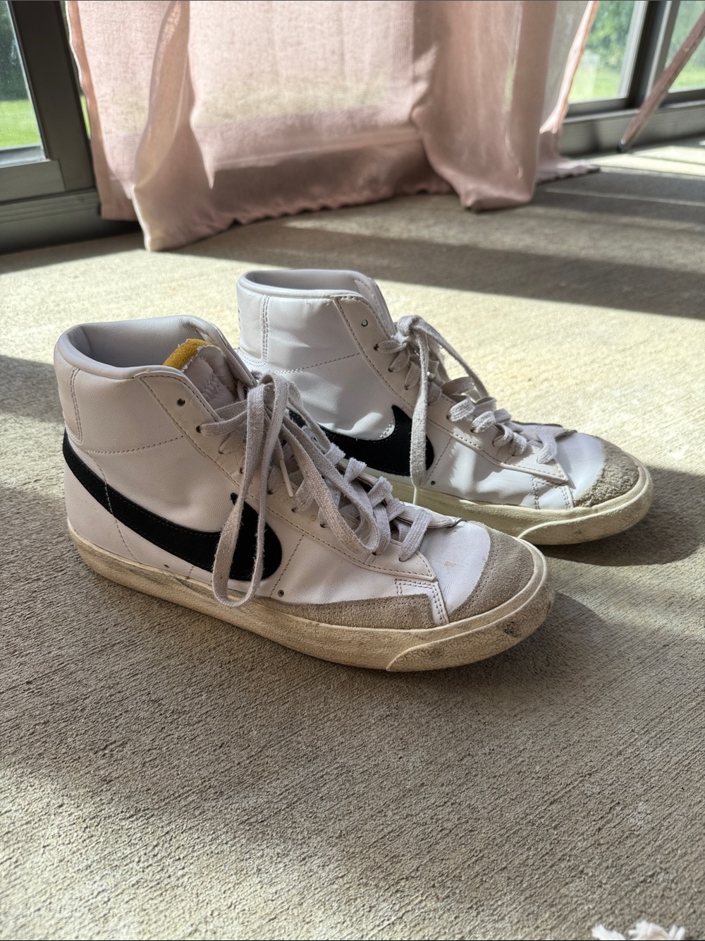 Nike Women’s Mid 77 Blazer - Hi-Top Sneakers